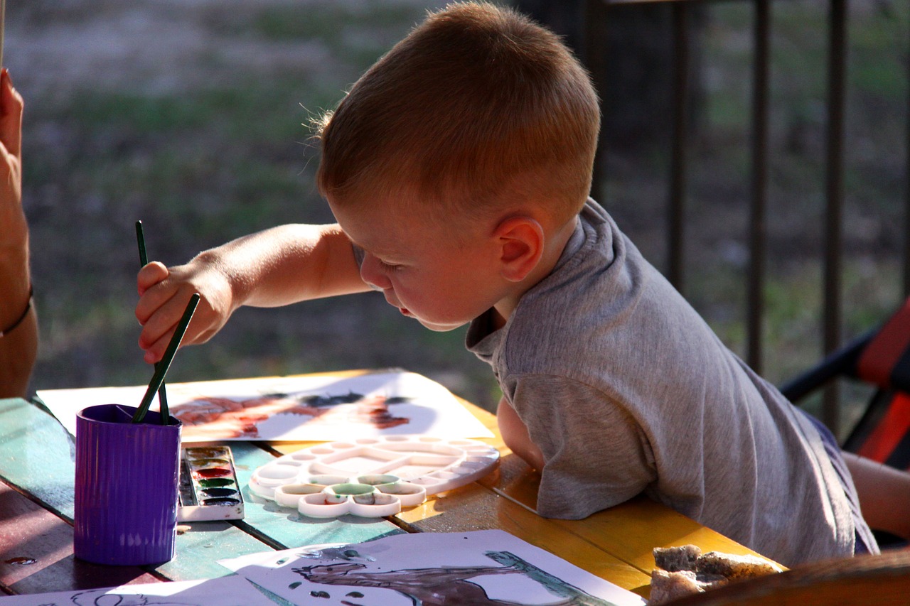Учим ребенка рисовать