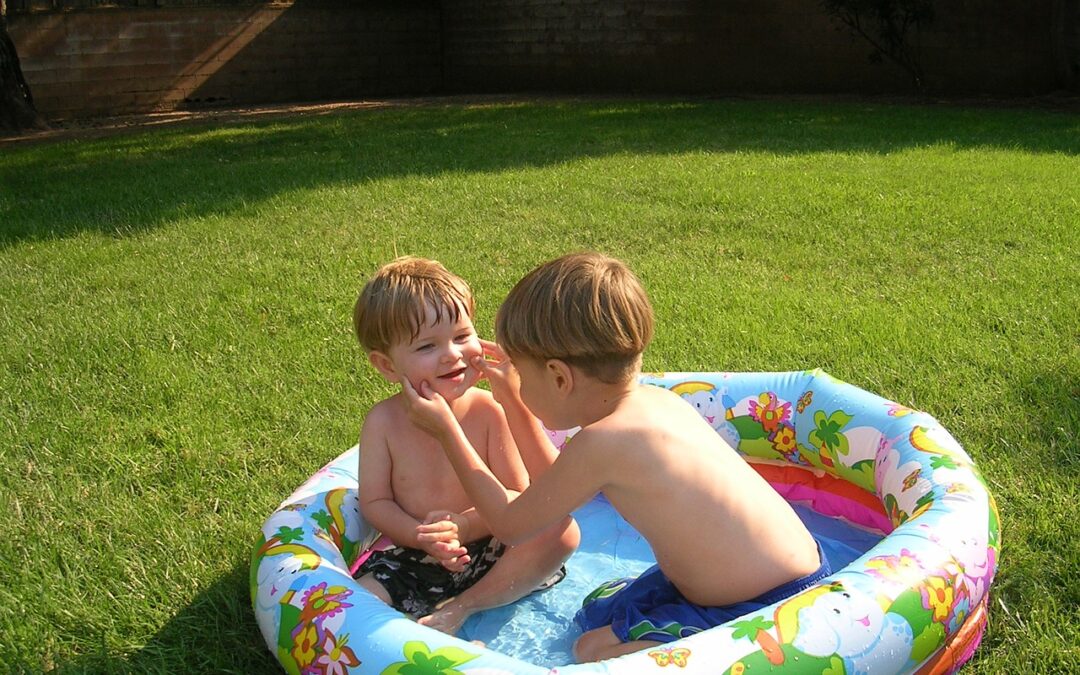 Как выбрать детский надувной бассейн?